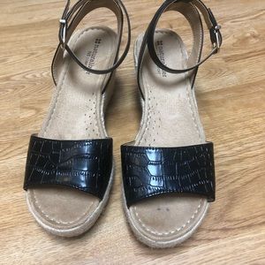 Naturalizer 3inch wedge sandal